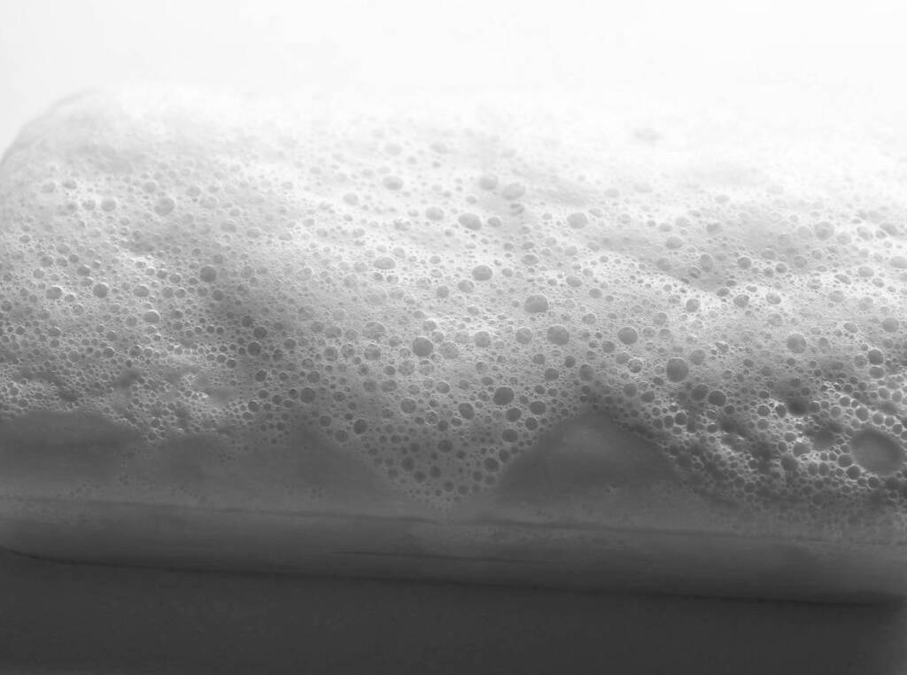 How to Remove Paint from Your Leather Sofa- A Safe Step-by-Step Guide3_11zon